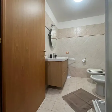 La Dolce Imola-bilocale In Centro Storico Ίμολα